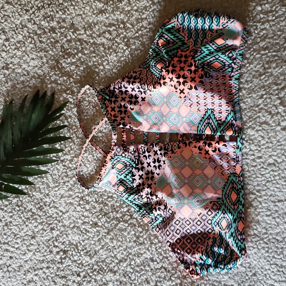 Strappy Aztec Ladder Cut Out Bikini Top